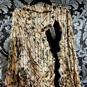 Women line sleeve shirt/Tunic